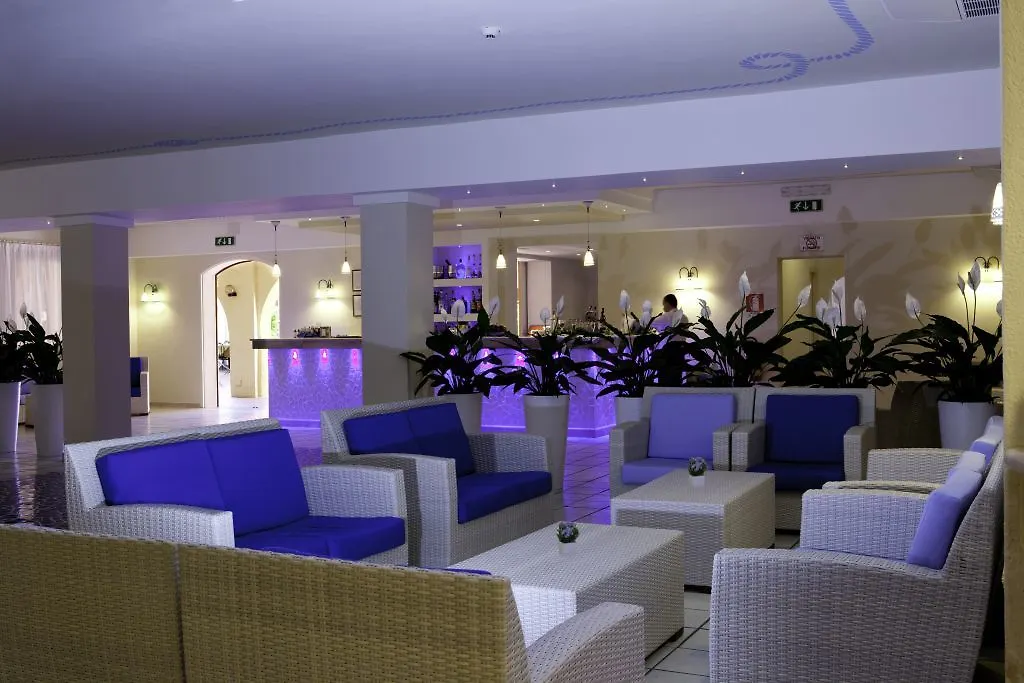 Blu Hotel Laconia Village Cannigione 4*,