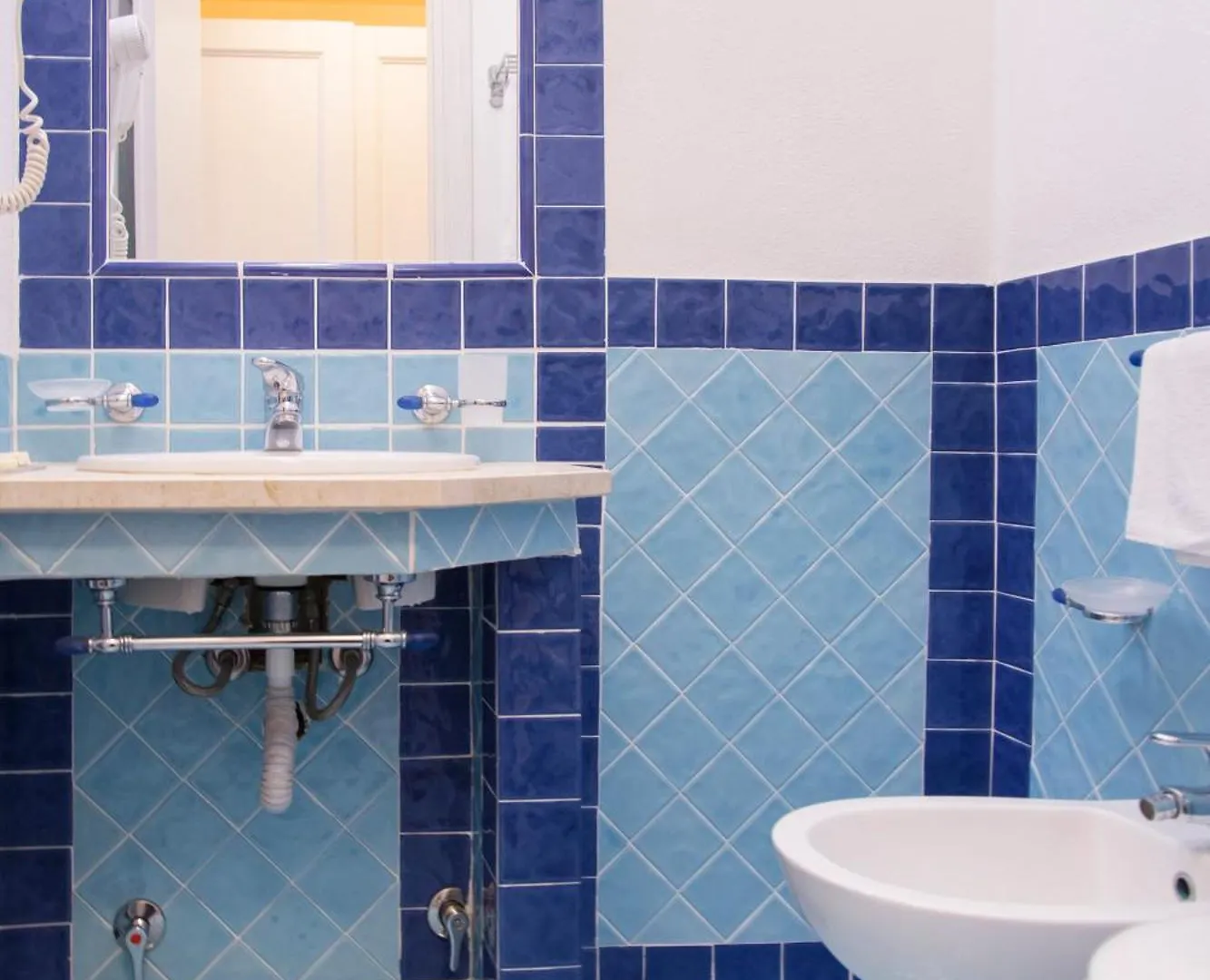 Blu Hotel Laconia Village Канниджионе 4*,